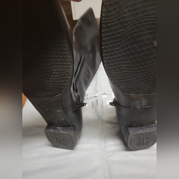 Stuart Weitzman Halftime Black Nappa low heel snipped toe tall boot size 9 - Picture 2 of 3